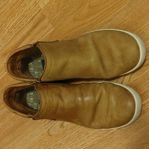 Teva Leather Slip on Booties